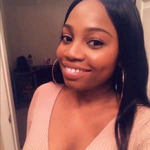 Meet your Posher, Tawana